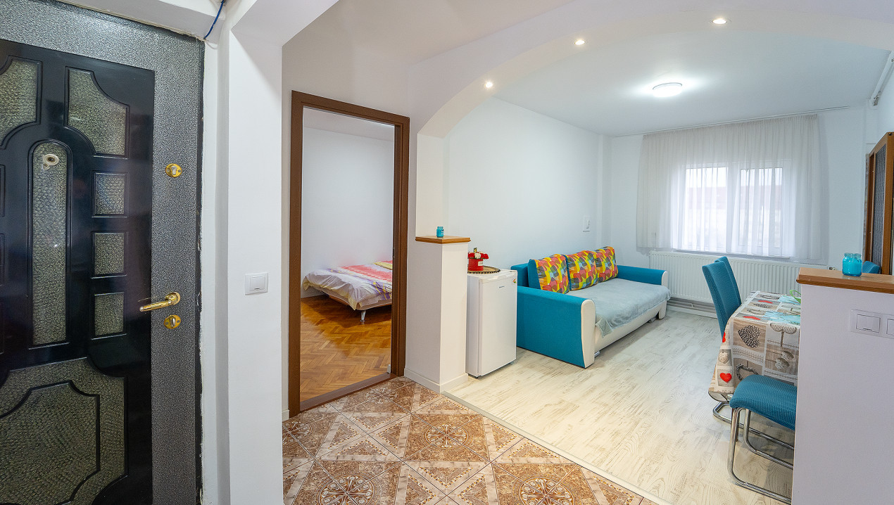 Apartament de Vanzare  2 camere- Str.Semaforului
