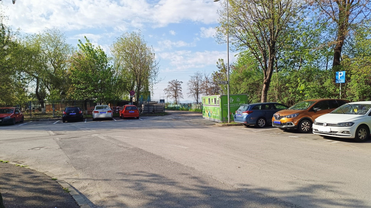 Terenuri pentru relaxare, intravilan, de la 19 Euro/mp–Brasov, Triaj