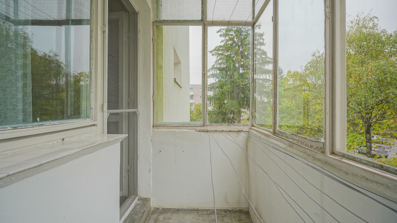 Vânzare apartament cu 3 camere, strada Neptun, zona Micșunica