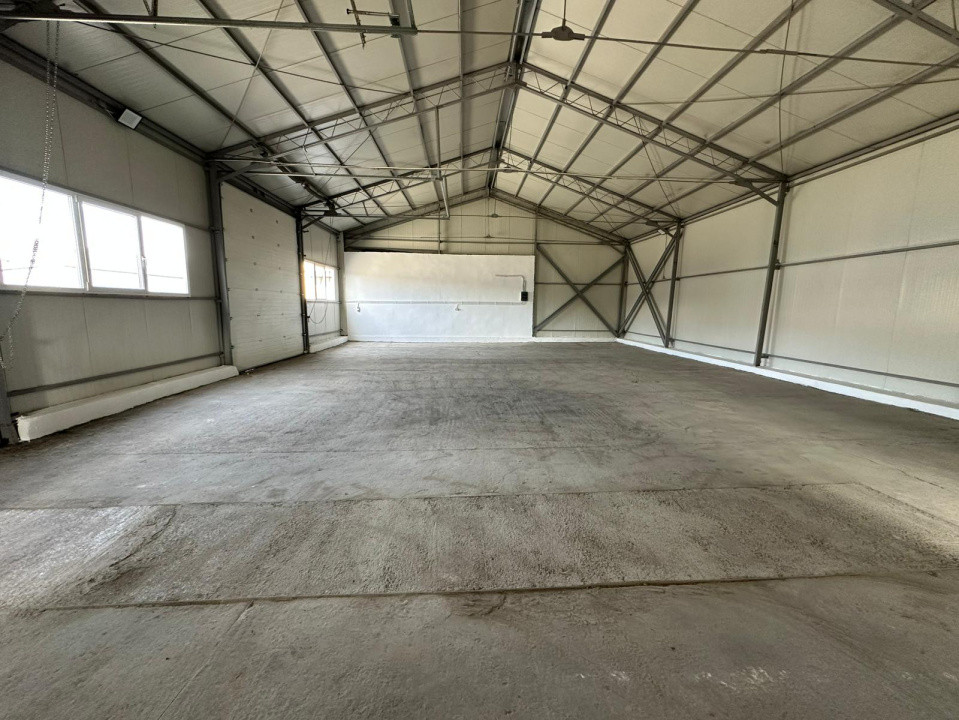 Hală industrială de închiriat , 280 mp hala si anexe+60mp Birou, centura Codlea