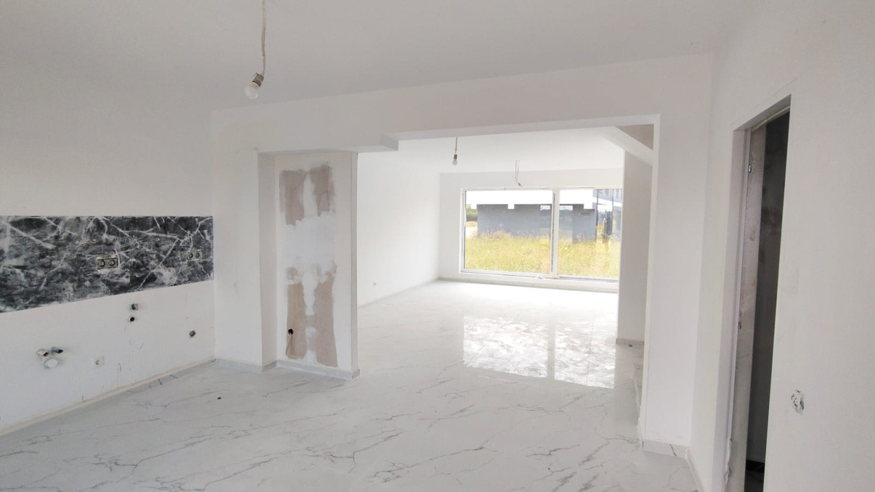 Casa tip duplex de vanzare zona Tropini-Rasinari