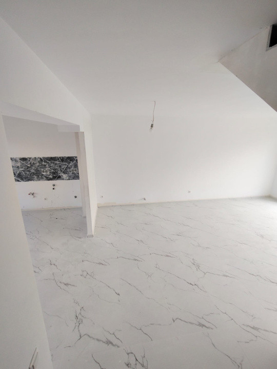 Casa tip duplex de vanzare zona Tropini-Rasinari