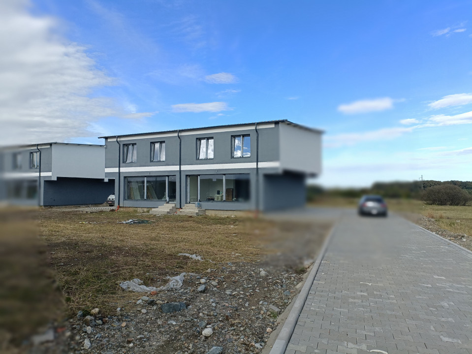 Casa tip duplex de vanzare zona Tropini-Rasinari