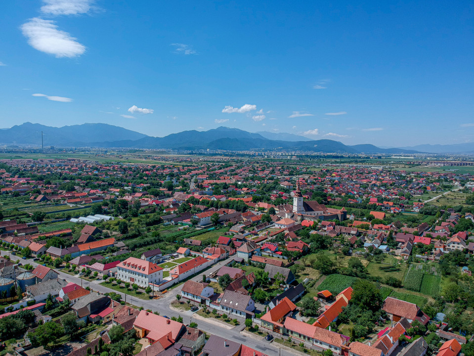 REZERVAT. Teren Generos de 3500 mp în Sânpetru – Ideal pentru Dezvoltare 