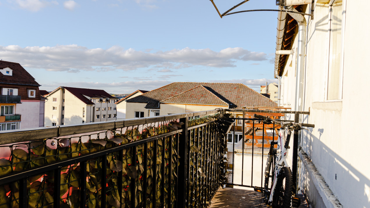 Apartament tip mansardă, 4 camere, pe 2 niveluri - Terezian, Sibiu