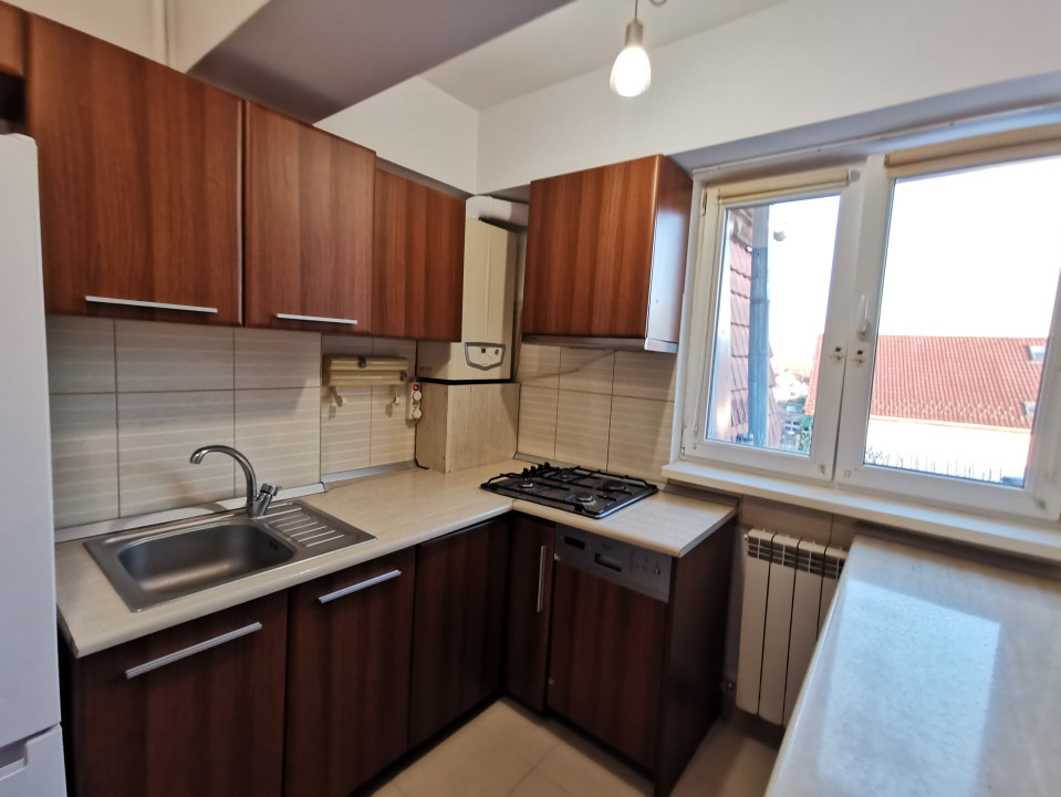 Apartament 3 camere, mobilat, utilat, loc parcare, Parcul Belvedere-Sibiu