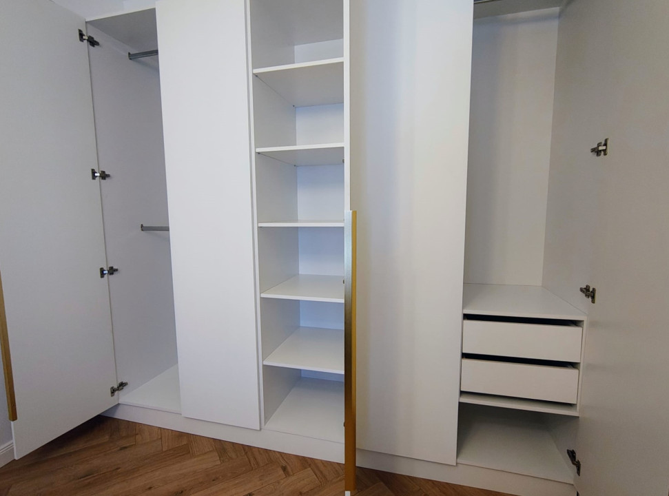 Apartament central, loc de parcare, mobilat si utilat modern