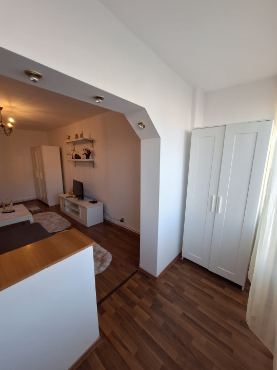 Apartament de Închiriat - 3 Camere, Cartierul Ștrand, Parter - 67 mp