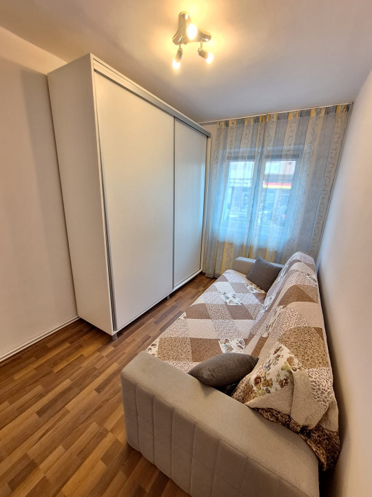 Apartament de Închiriat - 3 Camere, Cartierul Ștrand, Parter - 67 mp