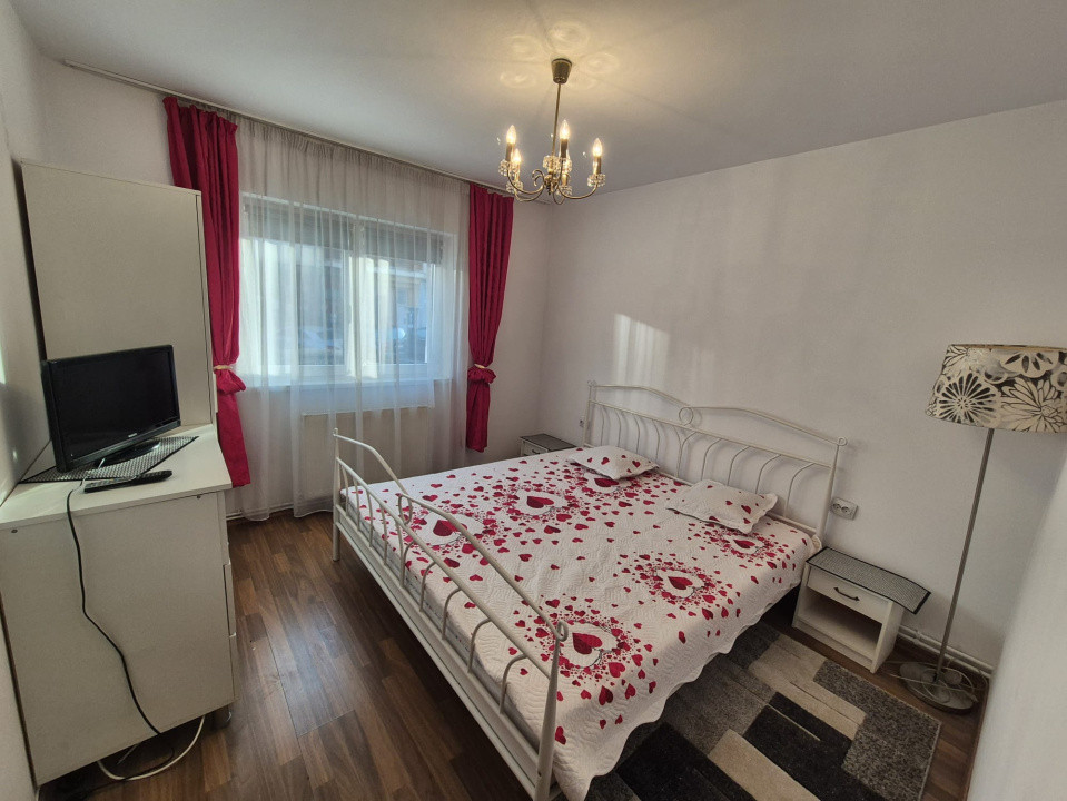 Apartament de Închiriat - 3 Camere, Cartierul Ștrand, Parter - 67 mp