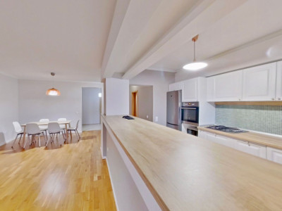 Apartament 3 camere, 83,6 mp utili, cu terasă și vedere panoramică, Avantgarden!
