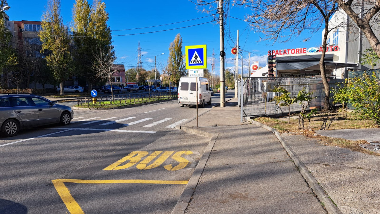 Spațiu comercial stradal - 75 mp utili - terasa disponibilă