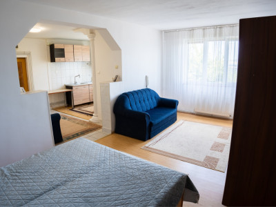 Apartament mai mult decât confortabil  Etaj 3, în Zonă liniștită în Mureșeni