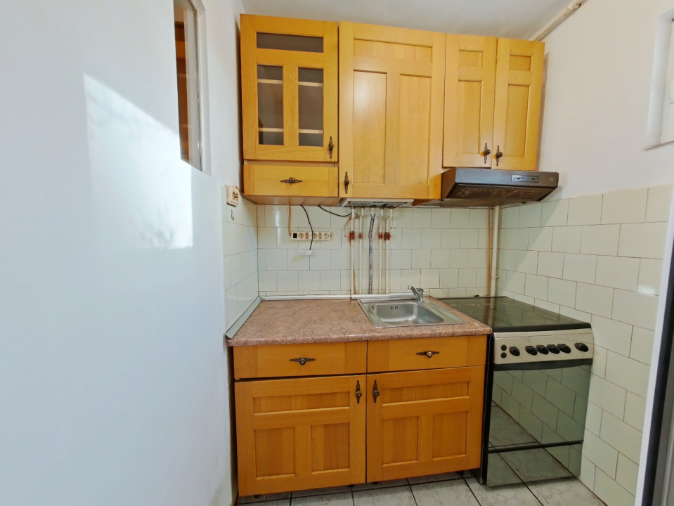 Garsonieră semidecomandată, strada Alexandru cel Bun, Cartier Răcădău