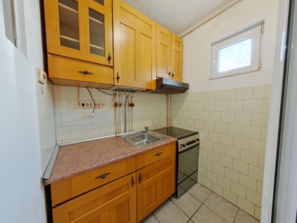 Garsonieră semidecomandată, strada Alexandru cel Bun, Cartier Răcădău