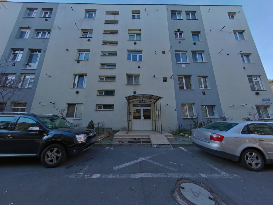 Garsonieră semidecomandată, strada Alexandru cel Bun, Cartier Răcădău