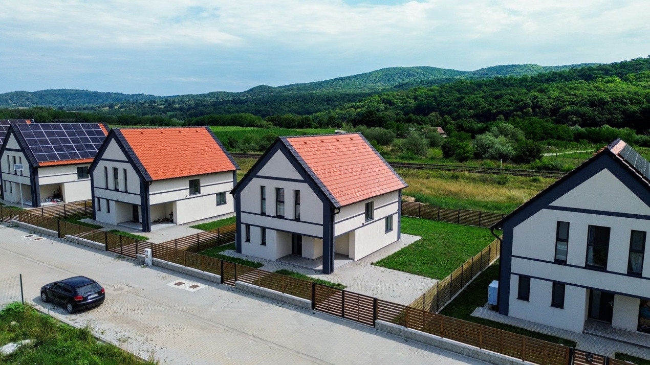 Casa de vanzare in Sibiu, 4 camere - Talmaciu