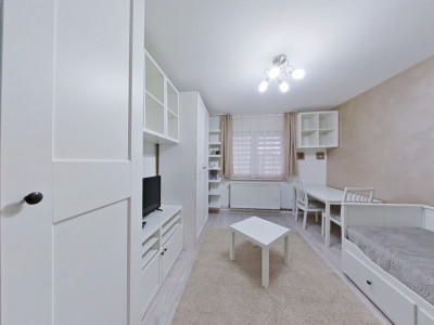 Garsonieră cochetă - mobilată și utilată - Strada 13 Decembrie