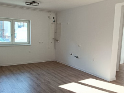 Apartament 2 camere, 2 băi, balcon - zona Șelimbăr 
