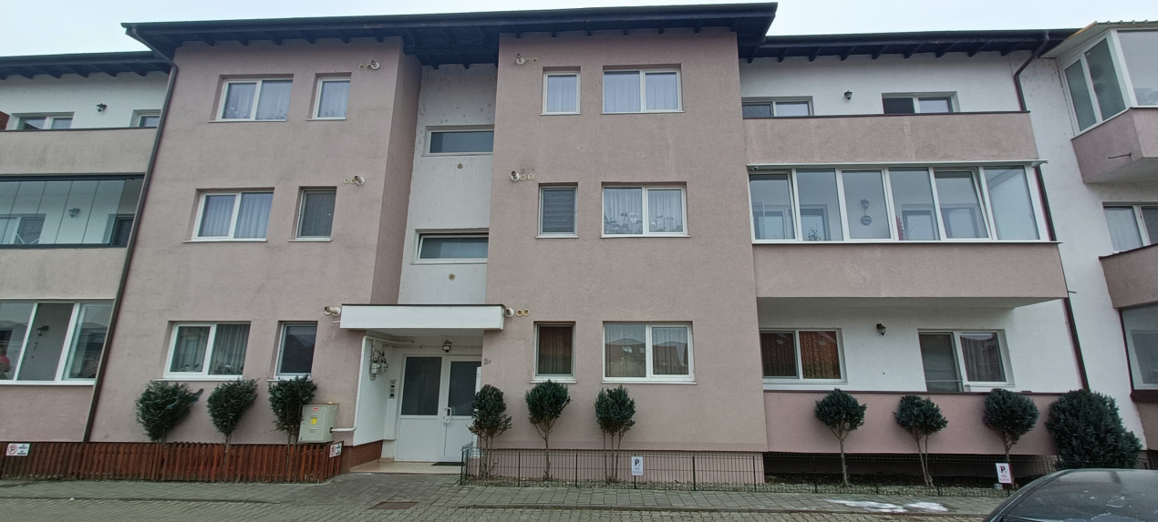 Apartament de inchiriat 3 camere Brana/Dinicu Golesc Selimbar