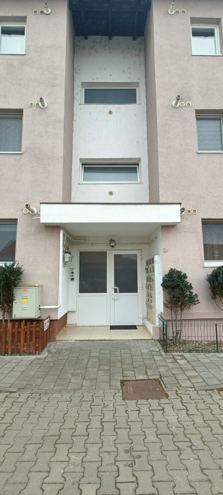 Apartament de inchiriat 3 camere Brana/Dinicu Golesc Selimbar