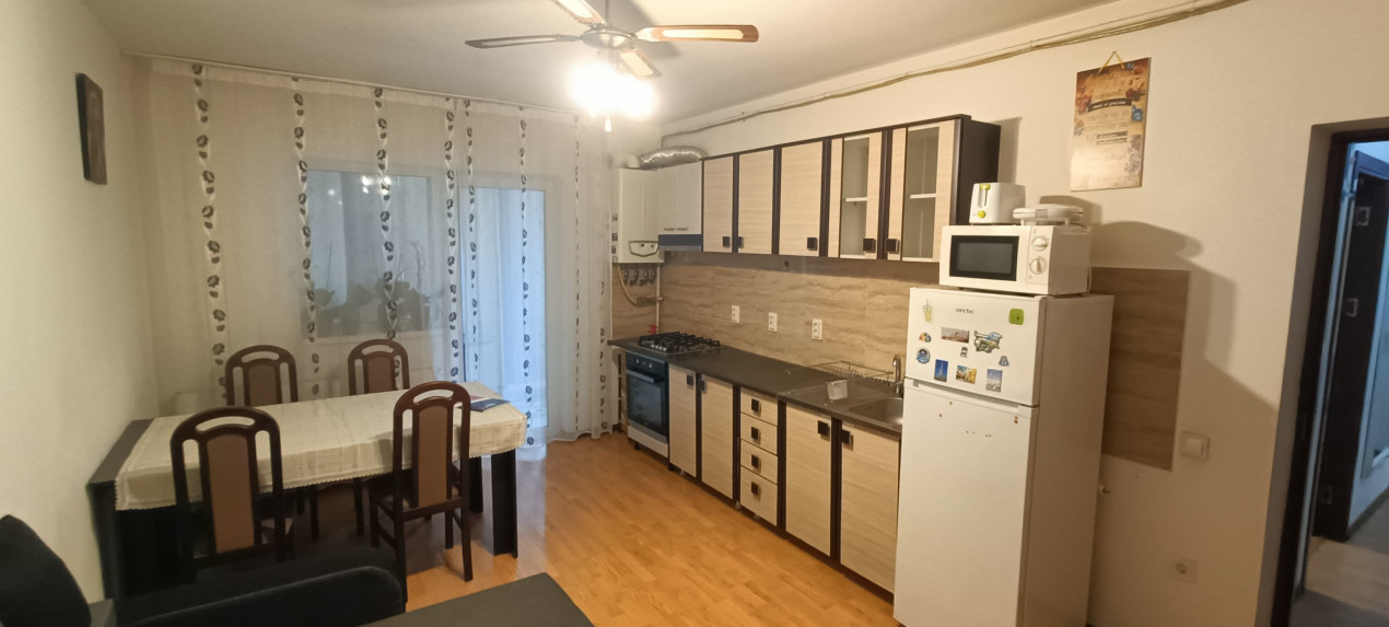 Apartament de inchiriat 3 camere Brana/Dinicu Golesc Selimbar
