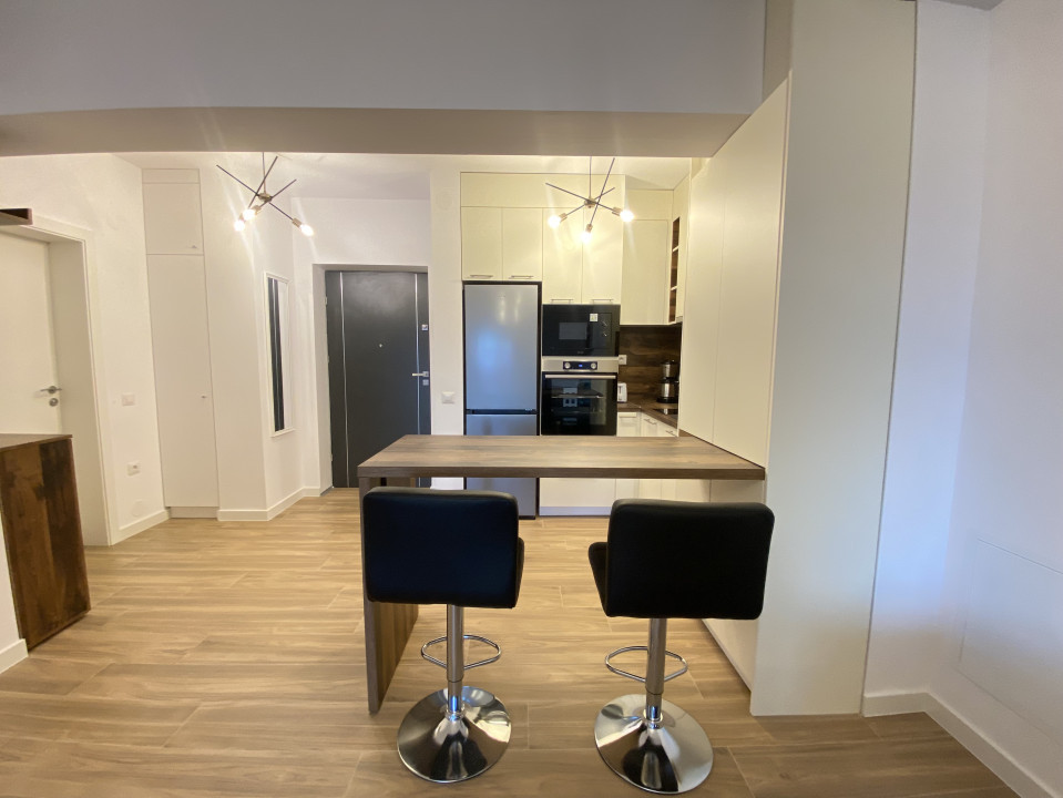 Apartament 2 camere - prima închiriere - zona Mihai Viteazu 