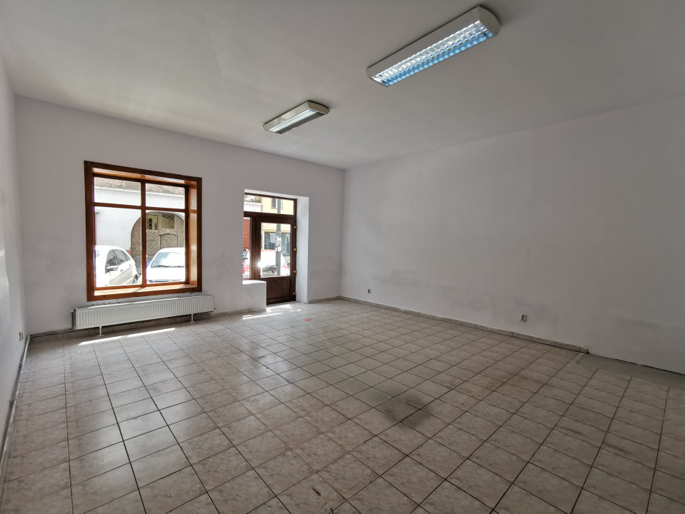 Spațiu comercial 85mp, stradal, ideal alimentatie publica, Centrul istoric-Sibiu