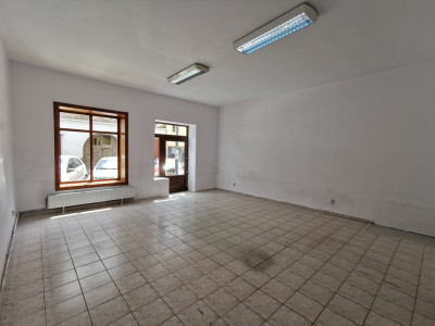 Spațiu comercial 85mp, stradal, ideal alimentatie publica, Centrul istoric-Sibiu