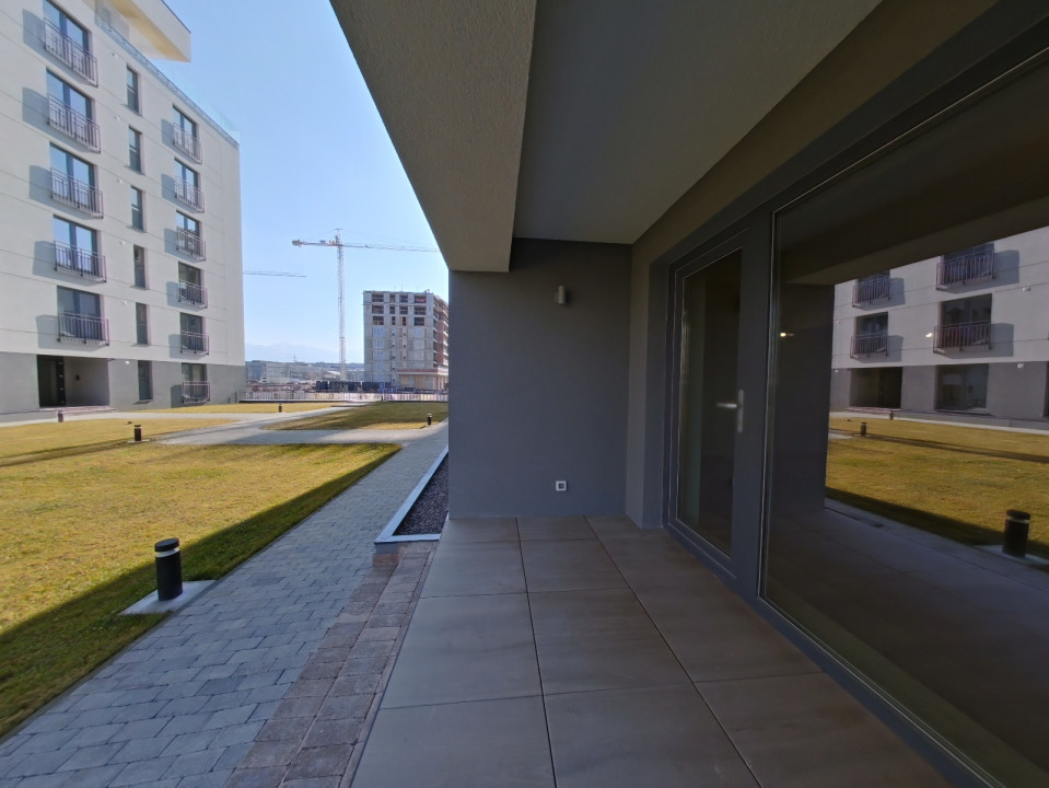 REZERVAT - Spațiu comercial pretabil pentru diverse activități – Zona Tractorul