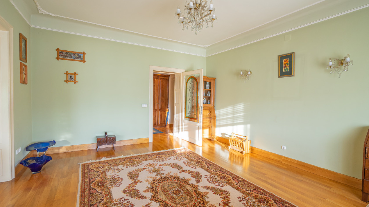 Vânzare Apartament în Zona Ultracentrală!