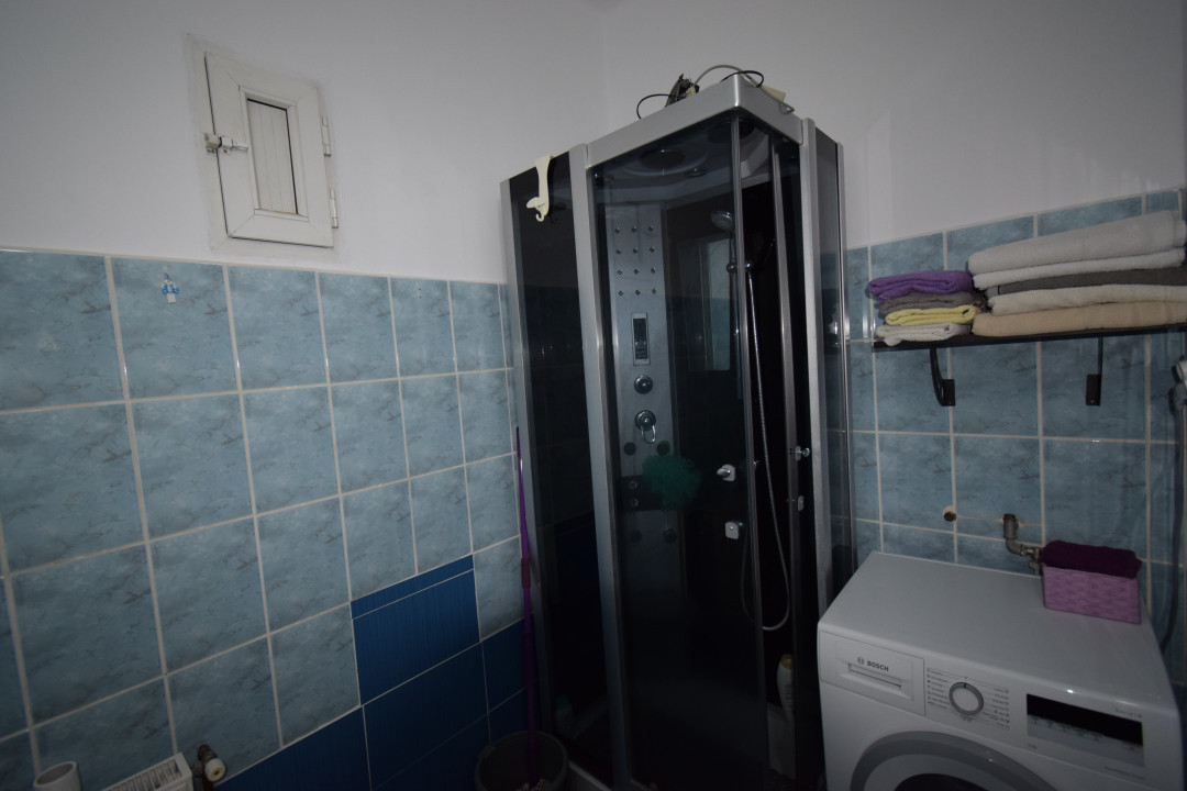 Casa Carcea, toate utilitatile, teren generos 830 mp 