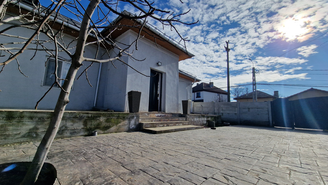Casa Carcea, toate utilitatile, teren generos 830 mp 