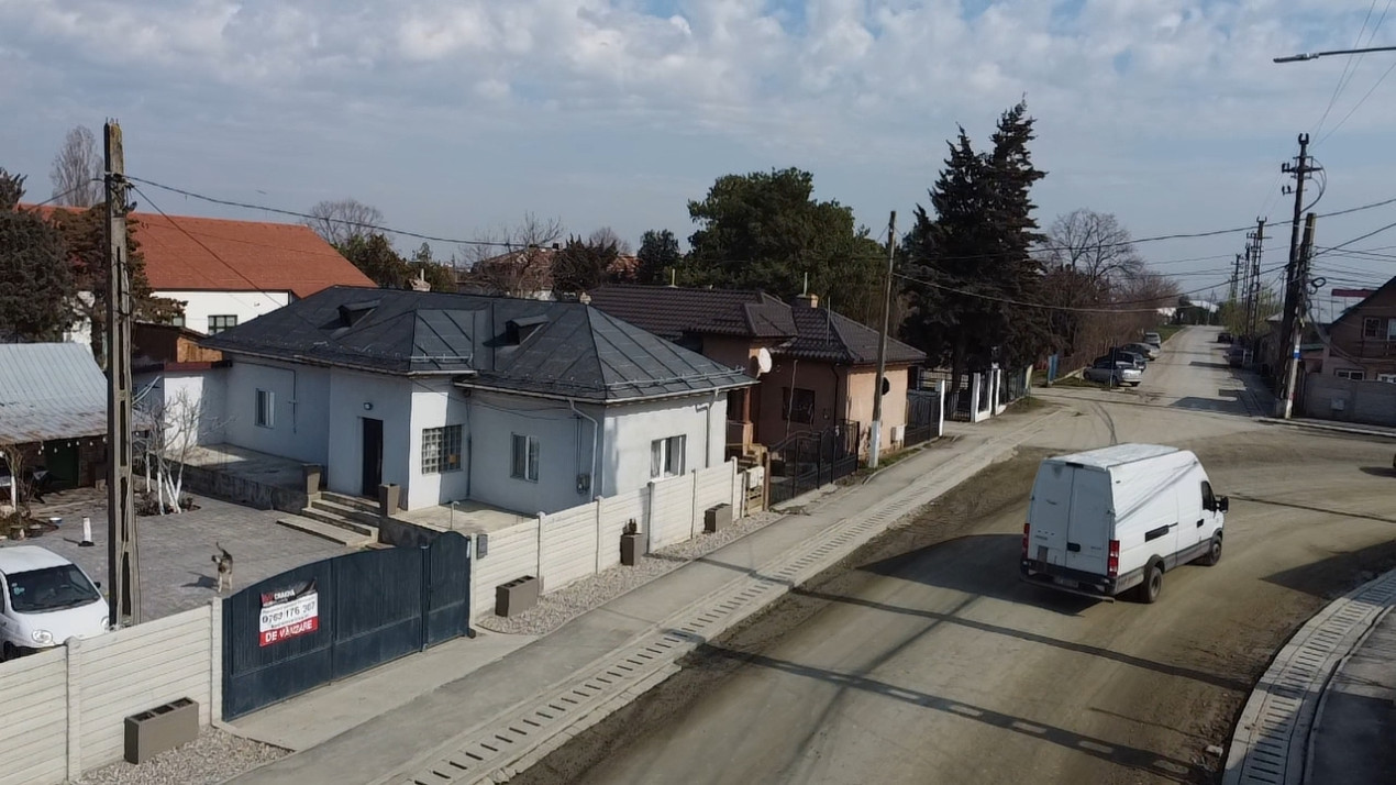 Casa Carcea, toate utilitatile, teren generos 830 mp 