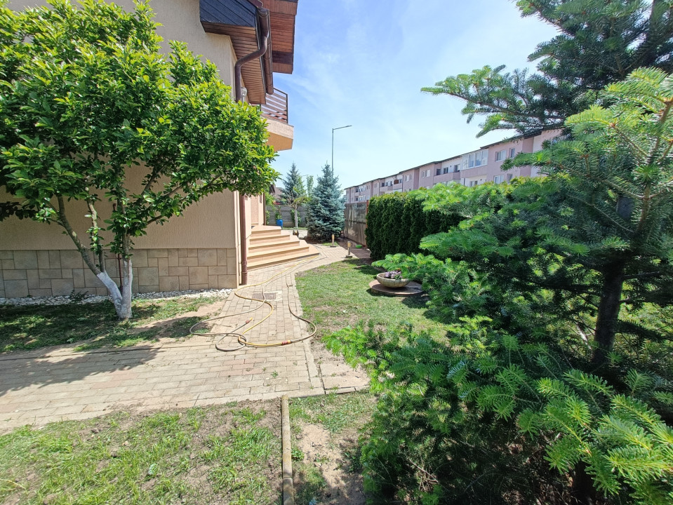 Casa cu spatii generoase si curte 500 mp Selimbar-SB