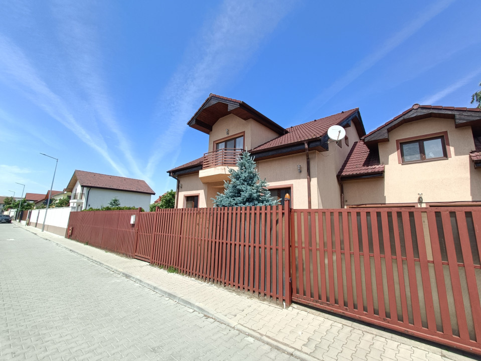Casa cu spatii generoase si curte 500 mp Selimbar-SB