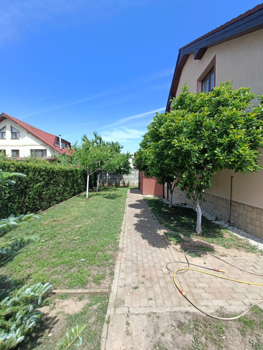 Casa cu spatii generoase si curte 500 mp Selimbar-SB