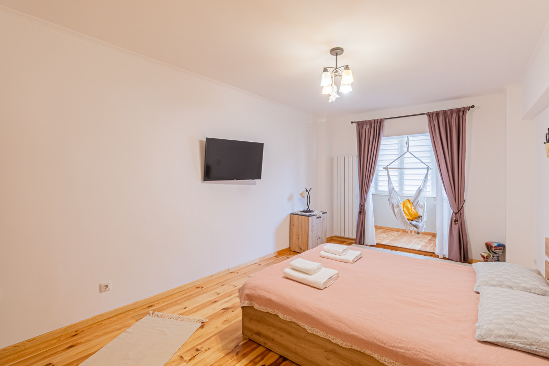 Apartament 2 Camere, Renovat, Decomandat, Et 2/ 6 – Răcădău