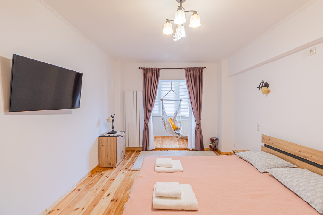 Apartament 2 Camere, Renovat, Decomandat, Et 2/ 6 – Răcădău