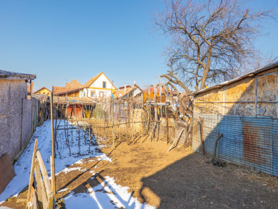 Casă cu 5 camere și grădină | Terezian, Sibiu