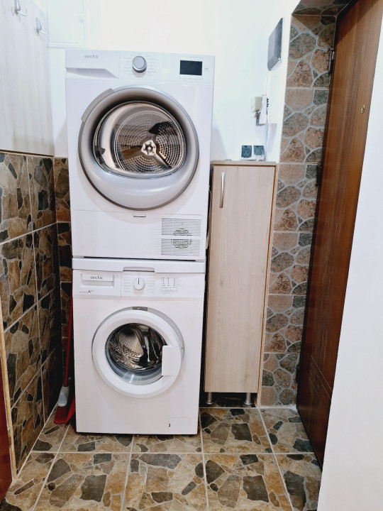 Garsonieră modernă, complet mobilată și utilată – Str. Gladiolelor 