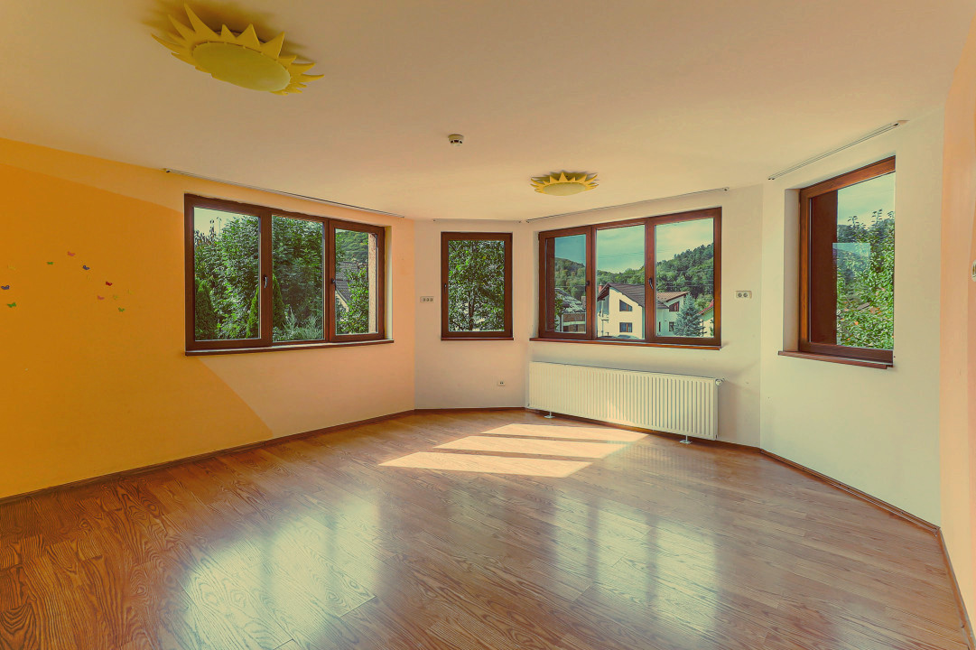 Vila / Pensiune de vanzare, pretabil afacere, Brasov, Bunloc, COMISION 0%