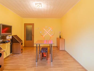 Apartament 3 camere, zona Orizont 