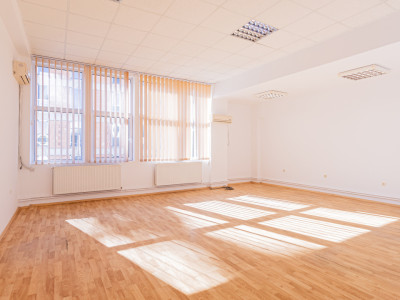 Birou in Centru I 46 mp I Utilitatile incluse in pret