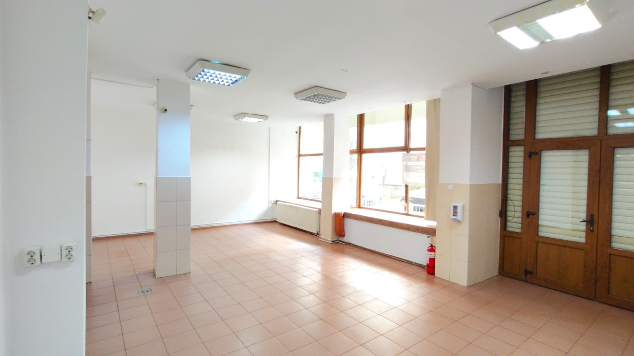 SPATIU COMERCIAL DE INCHIRIAT VALEA AURIE