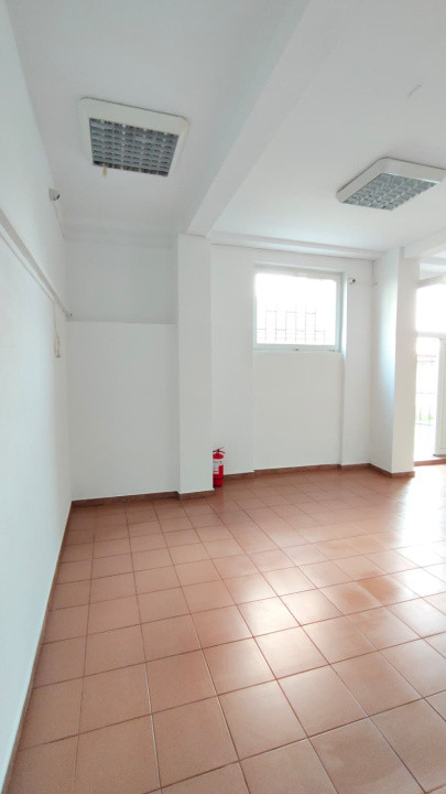 SPATIU COMERCIAL DE INCHIRIAT VALEA AURIE