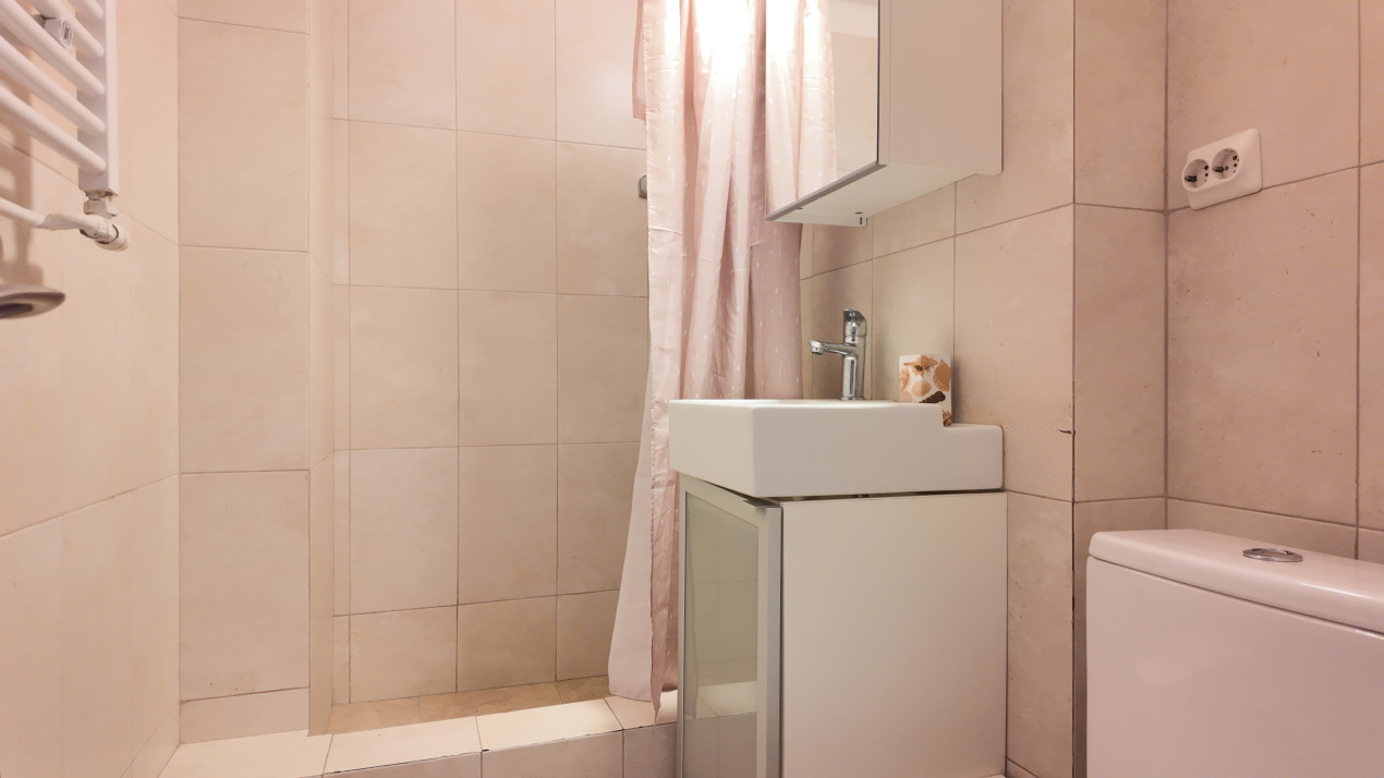 Inchiriere apartament 3 camere, mobilat și utilat-zona Centrul Civic