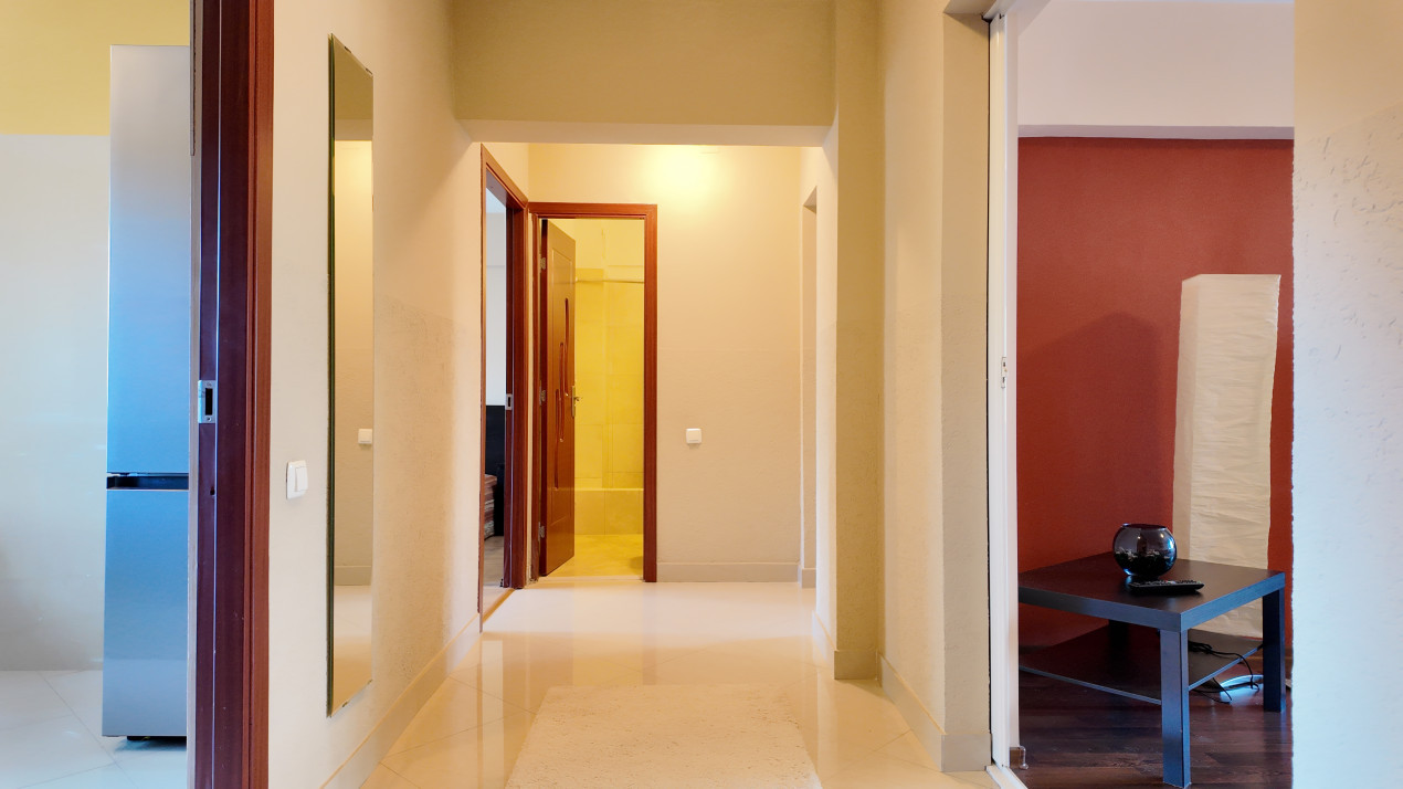 Inchiriere apartament 3 camere, mobilat și utilat-zona Centrul Civic
