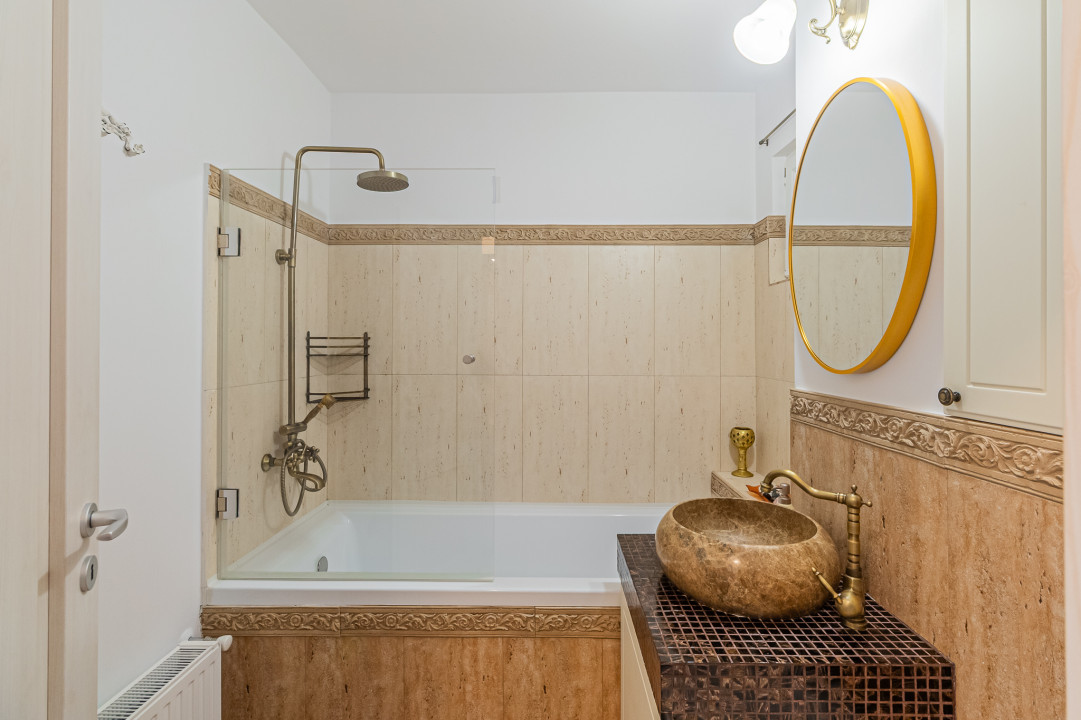 Apartament cu 2 Camere, Renovat, Etaj 2 din 6 - Racadau