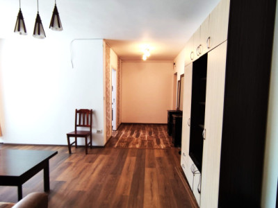 Apartament 2 camere de vânzare – Terezian, Sibiu | Renovat, mobilat, cu balcon